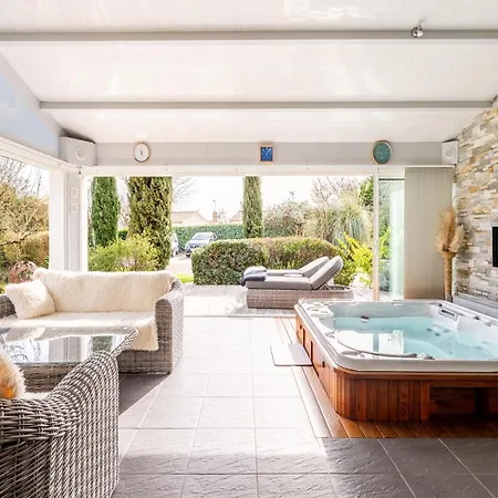 Maison Avec Spa-sauna Et Jardin Casa vacanze *